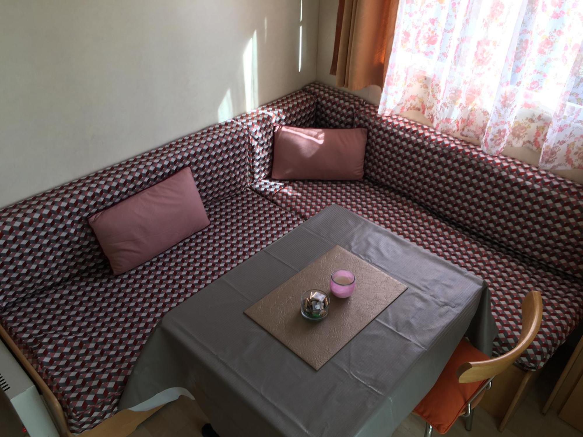 Mobile Home Avec Parking Chorges Ngoại thất bức ảnh